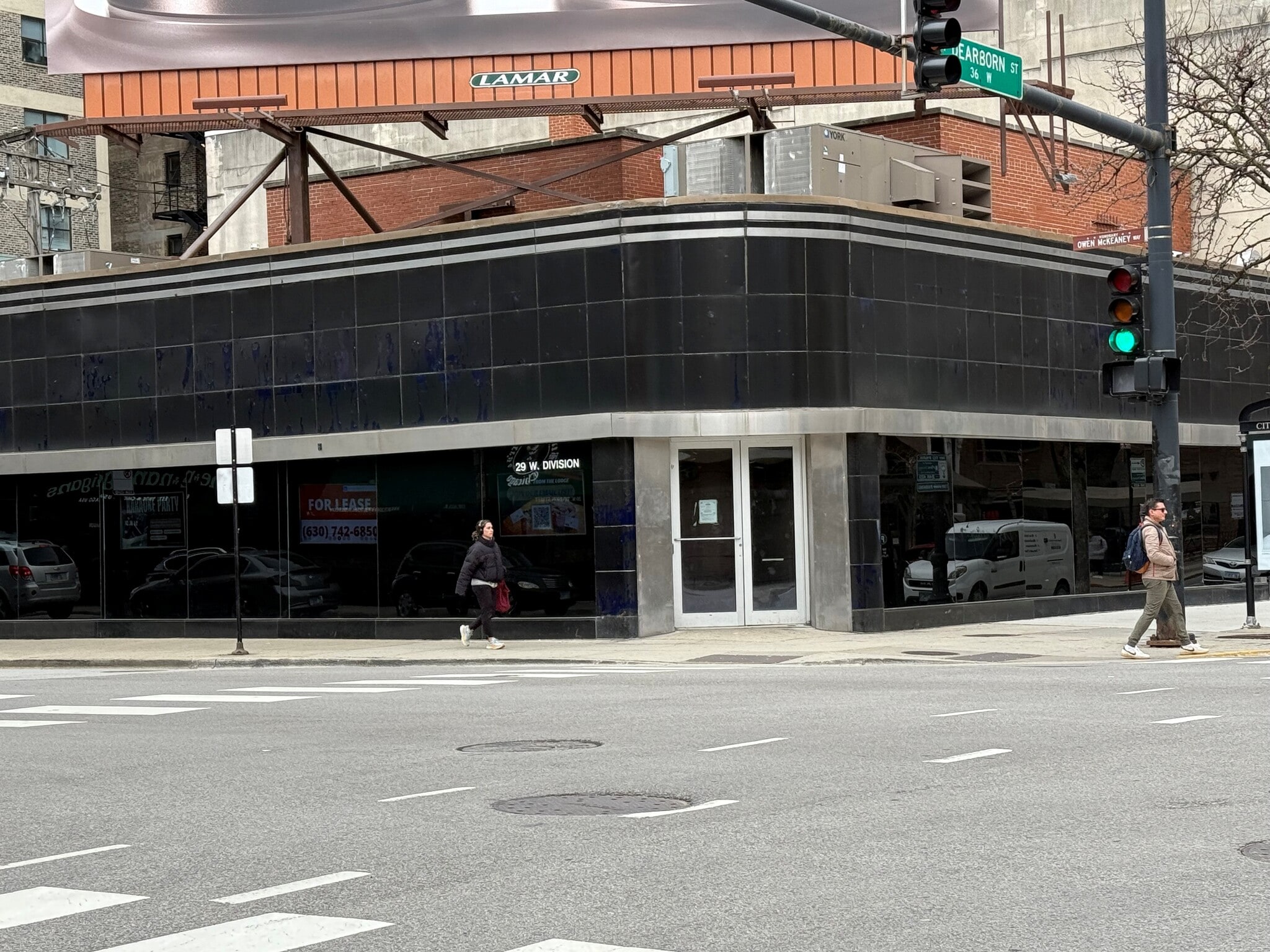 21-29 W Division St, Chicago, IL for lease Building Photo- Image 1 of 3