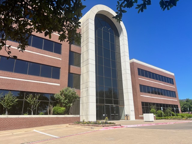 4025 Woodland Park Blvd, Arlington, TX for lease - Primary Photo - Image 1 of 15