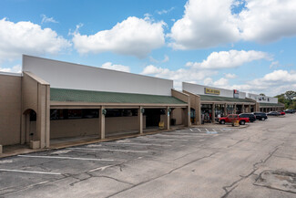 More details for 1100-1116 E Mulberry St, Angleton, TX - Office, Retail for Lease