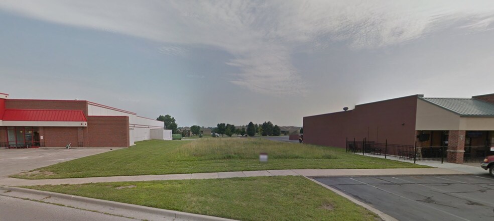 22352 S Harrison St, Spring Hill, KS for sale - Building Photo - Image 1 of 1