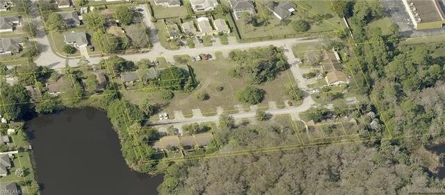 Riverdale Shores Villas, Fort Myers, FL for sale - Primary Photo - Image 1 of 1