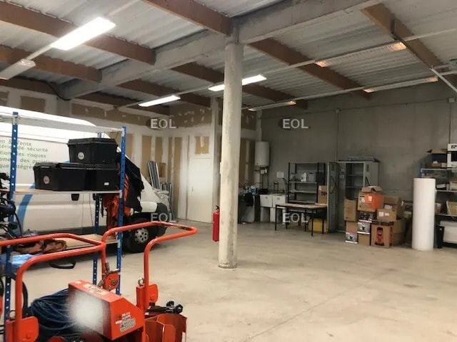 Flex in Châteauneuf-les-Martigues for lease - Interior Photo - Image 3 of 4