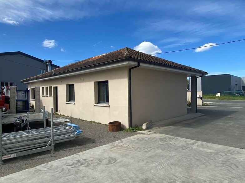 Flex in Lormont for lease - Building Photo - Image 3 of 9