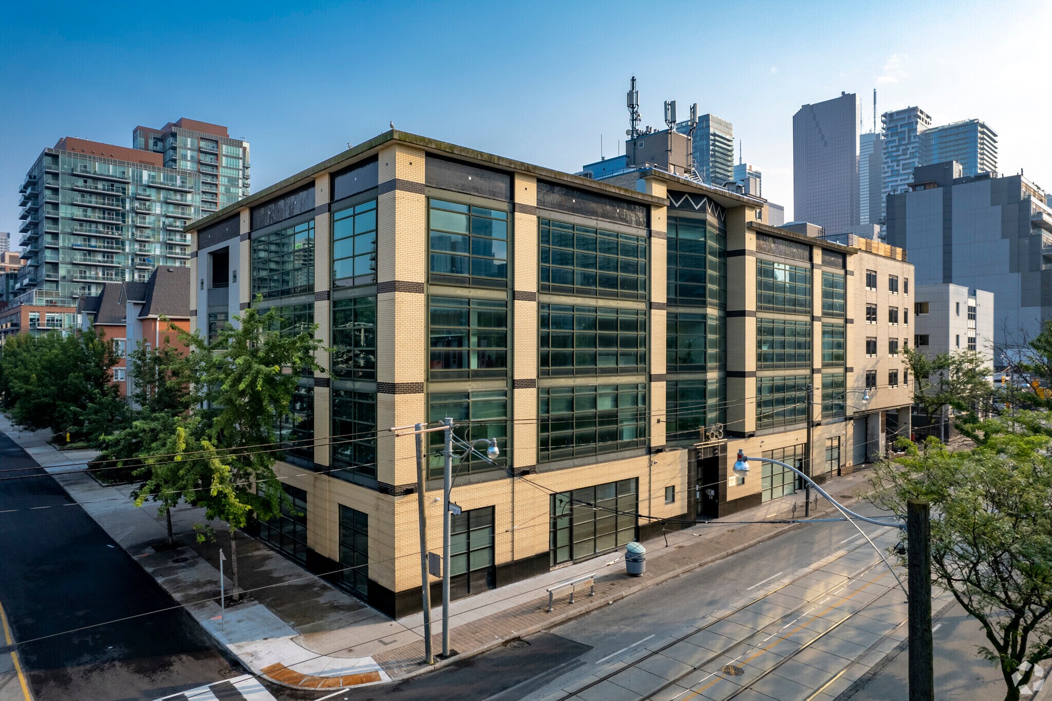 163 Queen St E, Toronto, ON for sale Primary Photo- Image 1 of 1