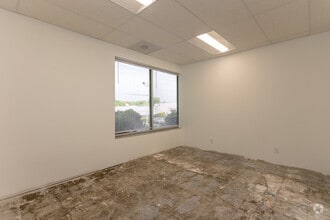 5100 Reagan Dr, Charlotte, NC for lease Interior Photo- Image 2 of 9