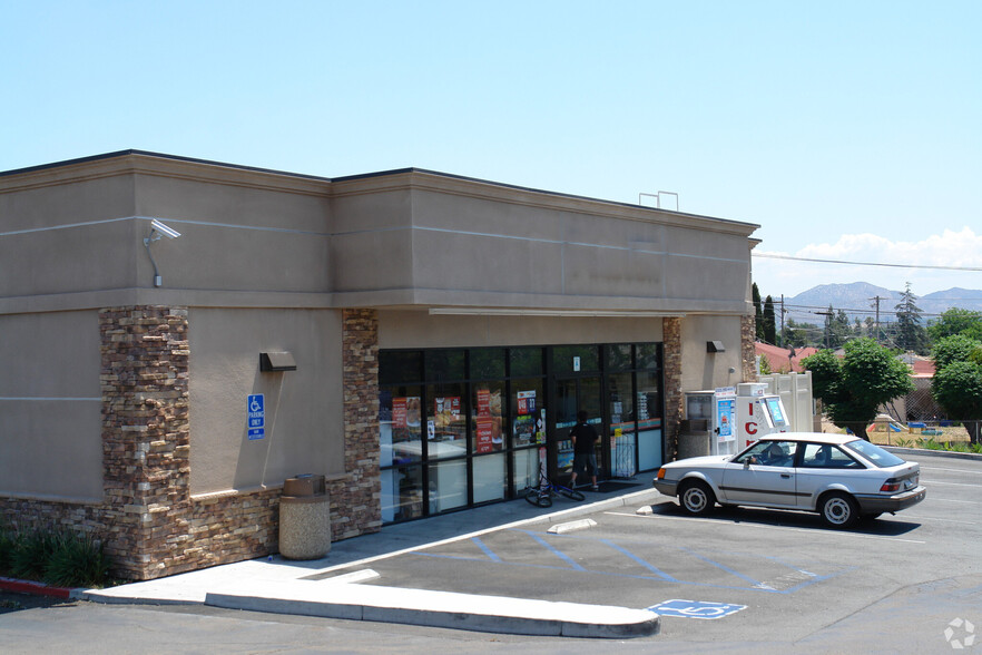 1021 W Washington Ave, El Cajon, CA for lease - Building Photo - Image 1 of 1