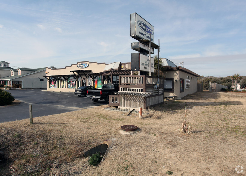 2518 W Fort Macon Rd, Atlantic Beach, NC for sale - Primary Photo - Image 1 of 1