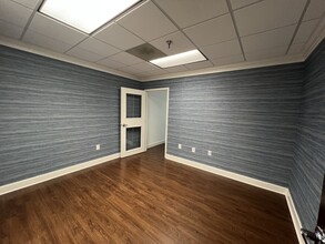 303 Jesse Jewell Pky, Gainesville, GA for lease Interior Photo- Image 2 of 10