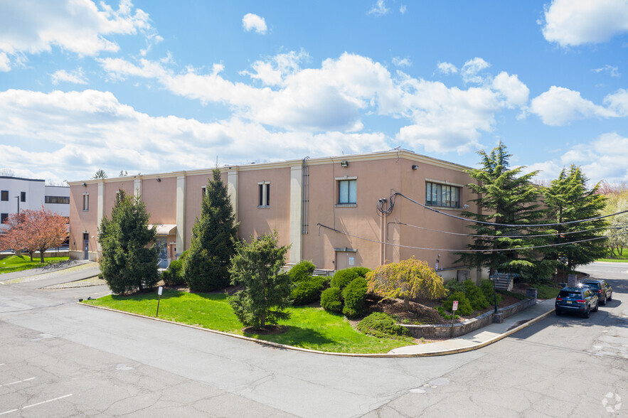 141 New Rd, Parsippany, NJ for lease - Primary Photo - Image 1 of 8