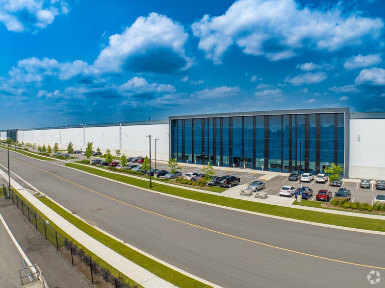 1655 Reading Crt, Milton, ON for sale - Primary Photo - Image 1 of 1