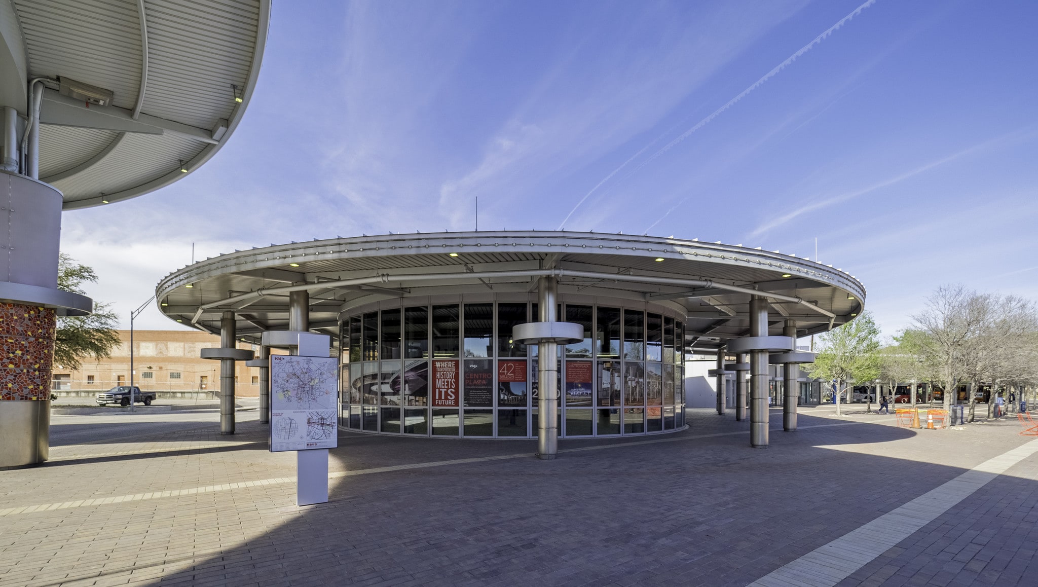 909 W Houston St, San Antonio, TX for sale Primary Photo- Image 1 of 1