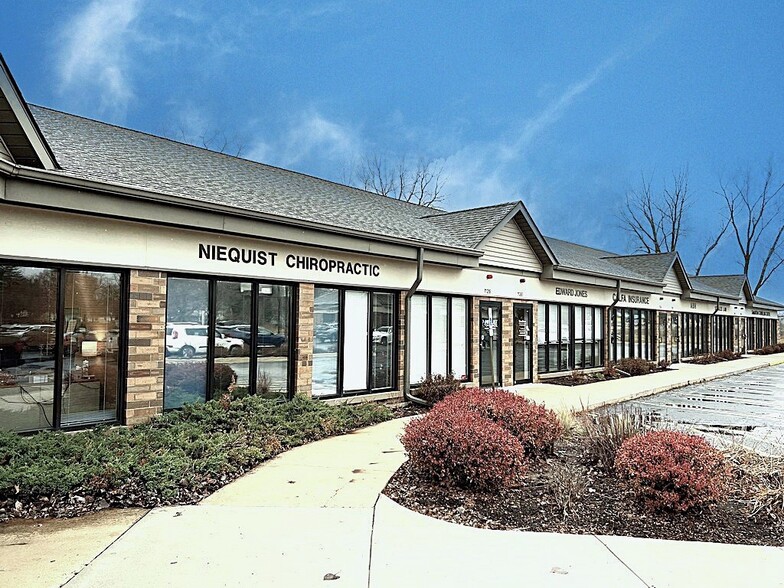 1100 N Main St, Algonquin, IL for lease - Building Photo - Image 1 of 7