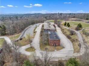 781 Grove St, Worcester, MA - AERIAL  map view - Image1