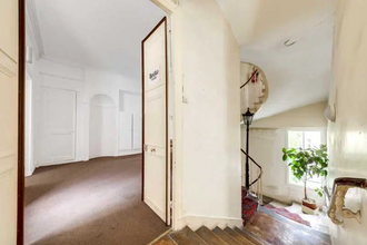 Office in Paris for lease Interior Photo- Image 1 of 13