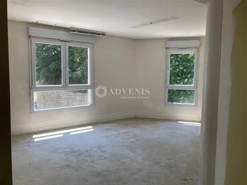 Office in Blois for lease Interior Photo- Image 1 of 6