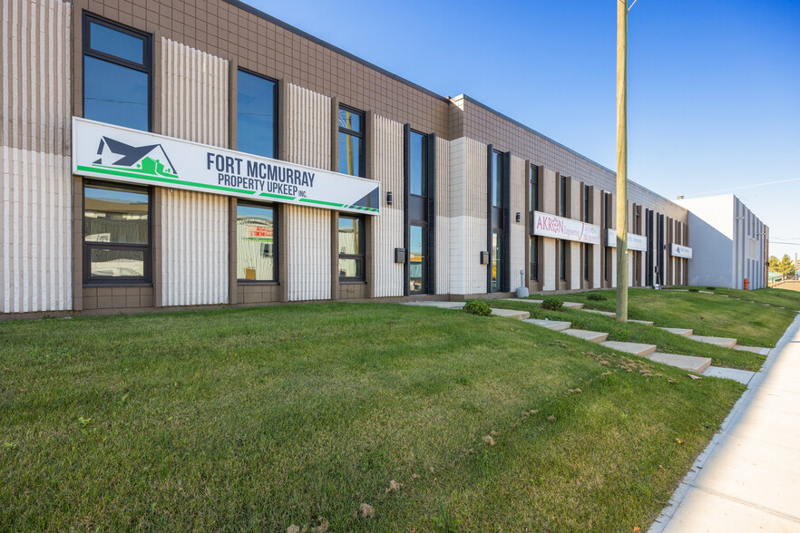 8121 Fraser Av, Fort McMurray, AB for sale - Primary Photo - Image 1 of 1