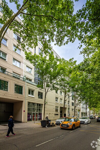 Multifamily in Lyon for sale - Building Photo - Image 2 of 2