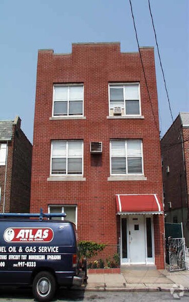 4465 Byron Ave, Bronx, NY for sale - Primary Photo - Image 2 of 28