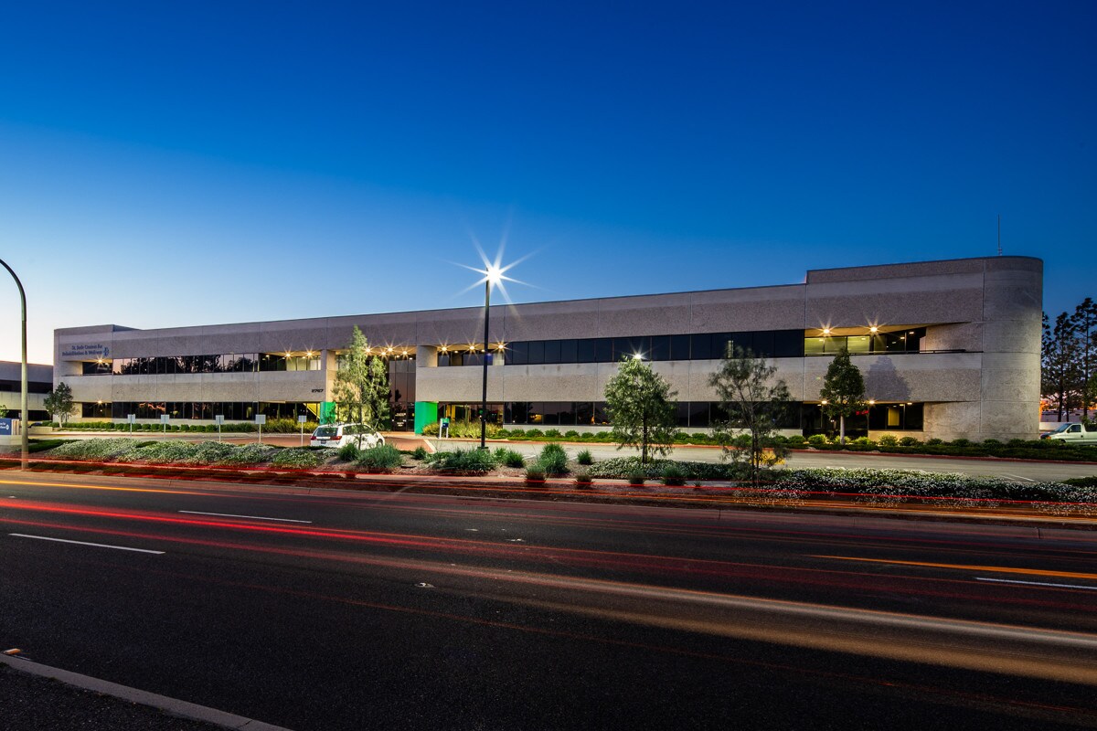 ビジネス・経済 California Community Property (E & E) 2727 E Imperial Hwy, Brea, CA 92821 | LoopNet