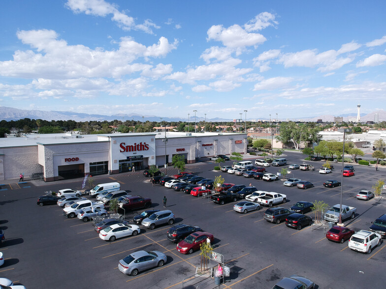 4840 W Desert Inn Rd, Las Vegas, NV for lease - Building Photo - Image 2 of 5