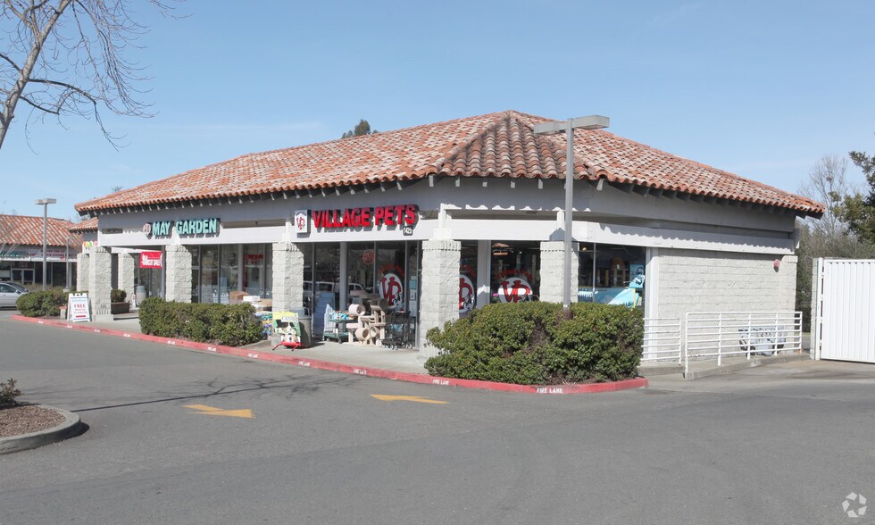 1407-2575 Fulton Rd, Santa Rosa, CA for lease - Building Photo - Image 2 of 4