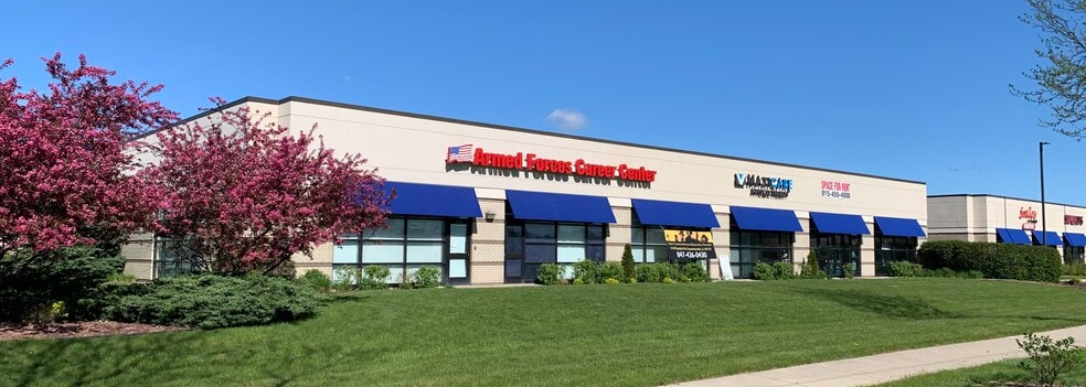 2158-2168 N Randall Rd, Carpentersville, IL for lease - Building Photo - Image 2 of 7