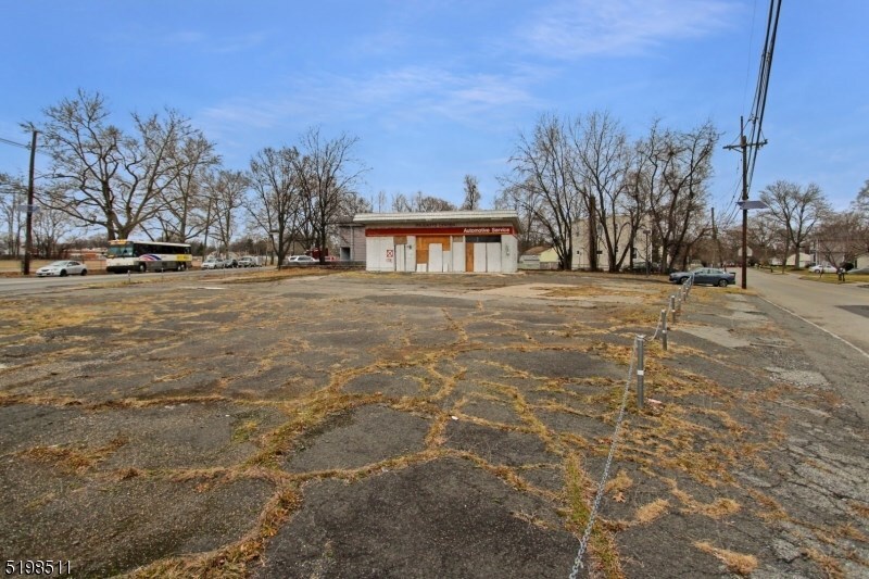 1781 W 7th St, Piscataway, NJ for sale - Building Photo - Image 1 of 3