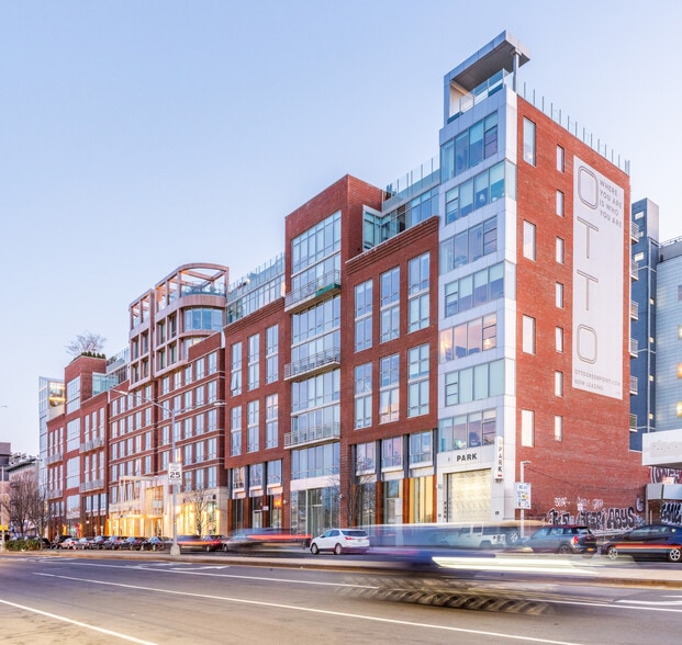 211 McGuinness Blvd, Brooklyn, NY 11222 OTTO Greenpoint