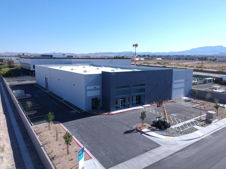 4343 Sobb Ave, Las Vegas, NV for lease - Building Photo - Image 1 of 1