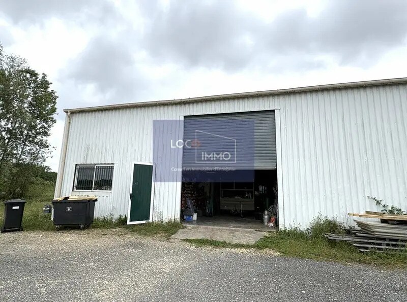 Flex in Cénac for lease Building Photo- Image 1 of 6