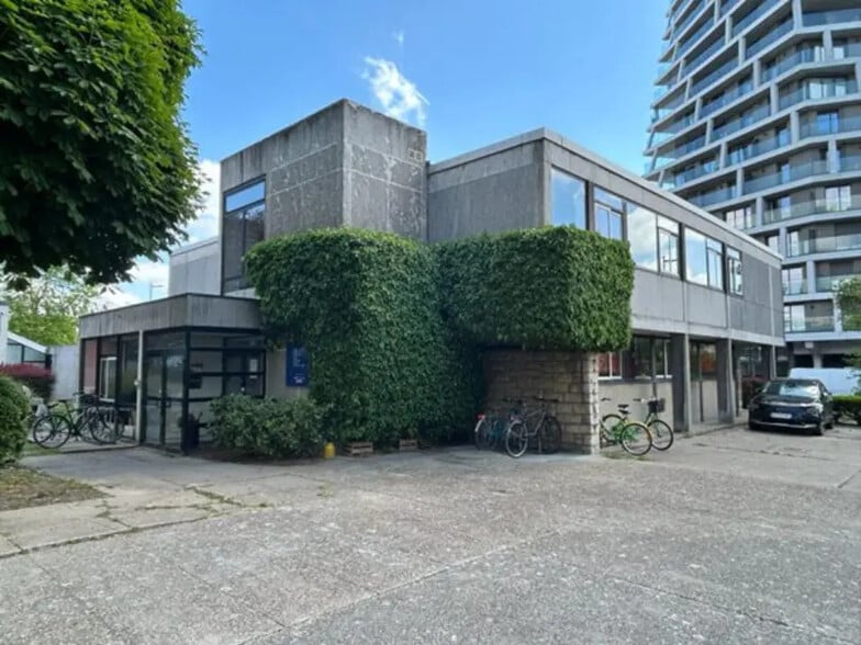 Office in Le Havre for lease - Building Photo - Image 1 of 1
