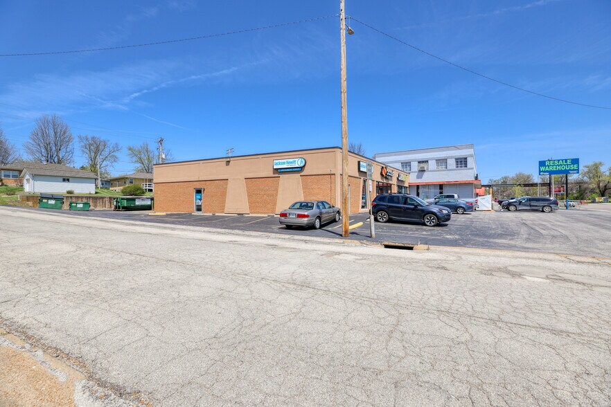 201205 N Truman Blvd, Crystal City, MO 63019 Retail for Lease