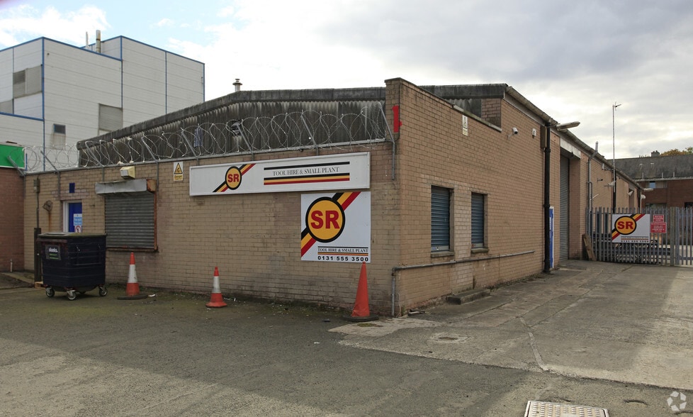 4-9 Stewartfield, Edinburgh for sale - Primary Photo - Image 1 of 1