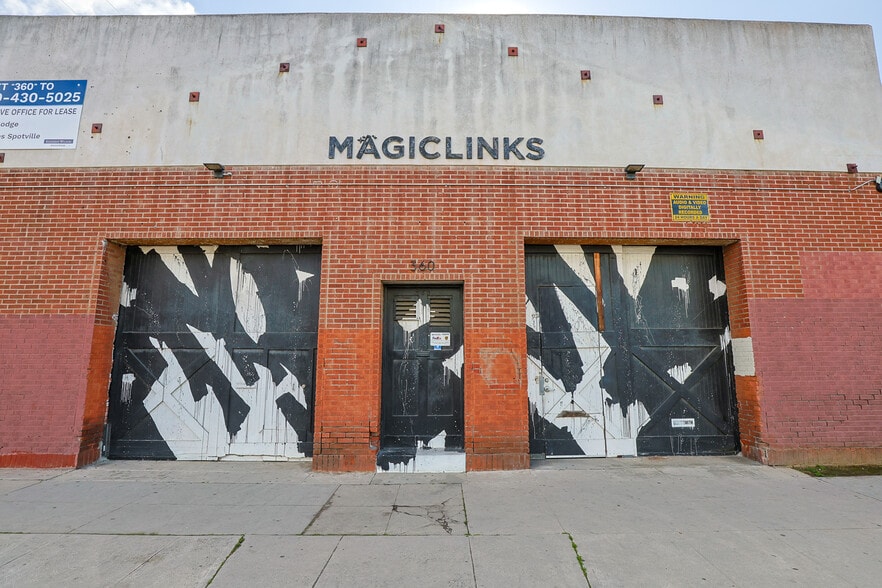 350-360 Sunset Ave, Venice, CA for lease - Building Photo - Image 2 of 44