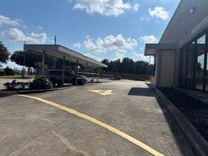 17125-17150 Westheimer Rd, Houston, TX for lease Building Photo- Image 2 of 17