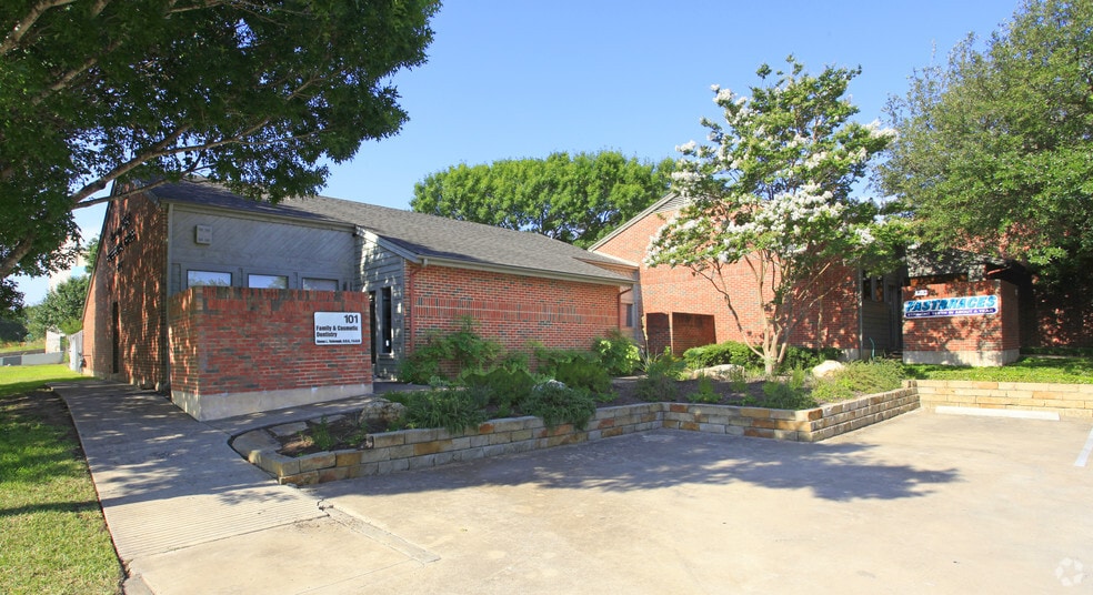 6700 West Gate Blvd, Austin, TX for lease - Primary Photo - Image 1 of 12