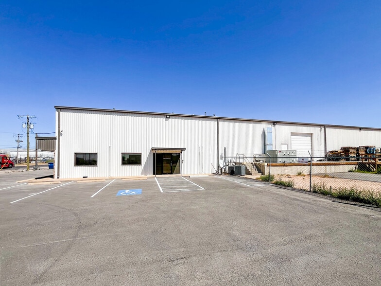 7 E Industrial Loop, Midland, TX for sale - Building Photo - Image 3 of 23