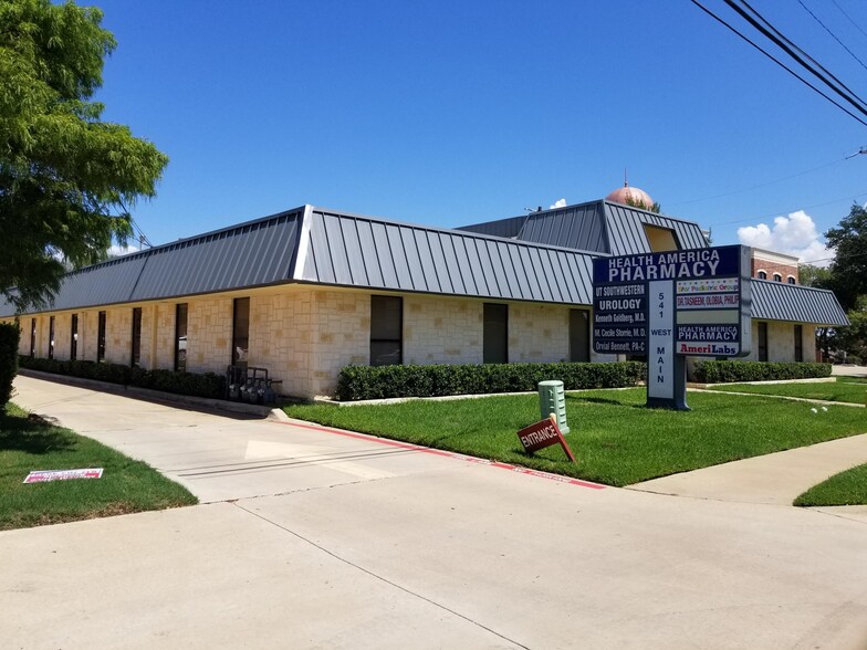 541 W Main St, Lewisville, TX for lease - Building Photo - Image 1 of 4