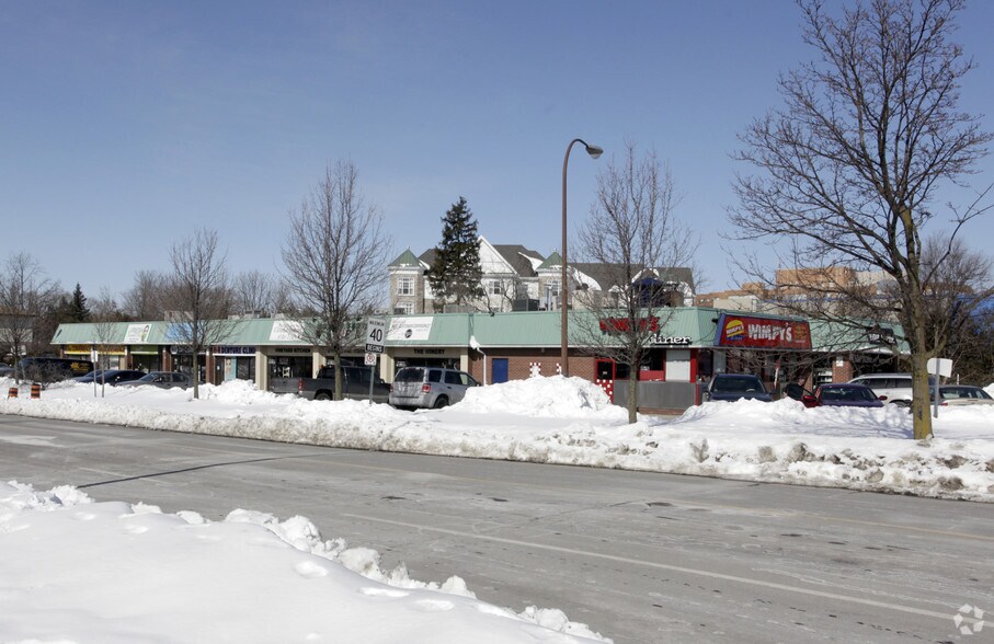 14834 Yonge St, Aurora, ON for sale - Primary Photo - Image 1 of 1