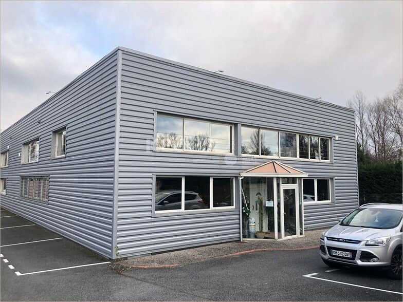 Office in Muret for lease - Building Photo - Image 1 of 6
