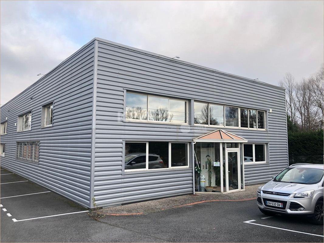 Office in Muret for lease Building Photo- Image 1 of 7