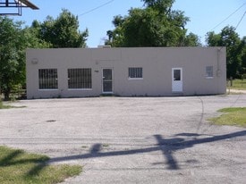 4918 W 21st St, Tulsa OK - Warehouse