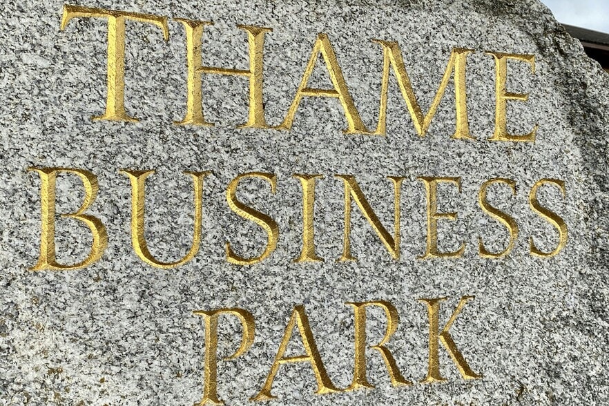 2 Wenman Rd, Thame for lease - Building Photo - Image 2 of 5