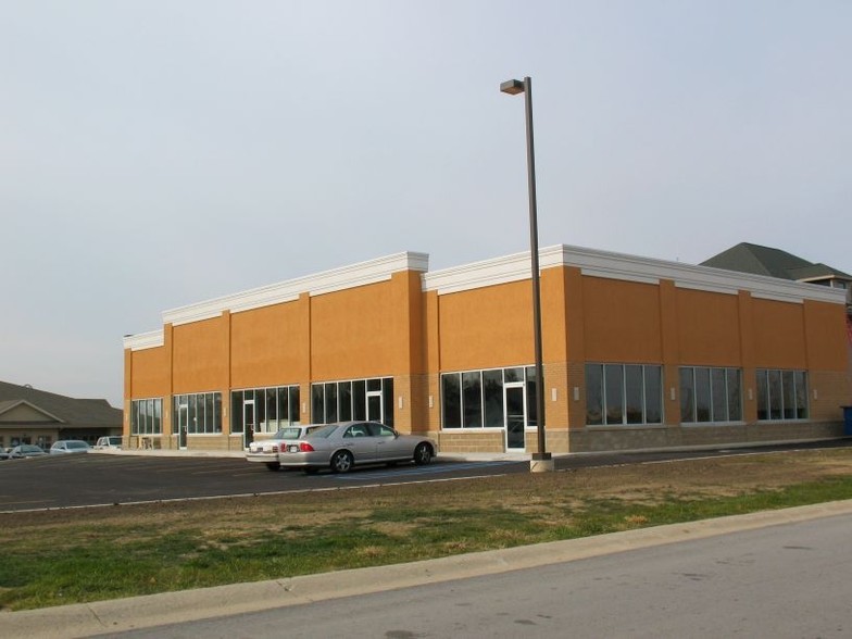 1452-1458 E 85th Ave, Merrillville, IN for lease - Building Photo - Image 2 of 2