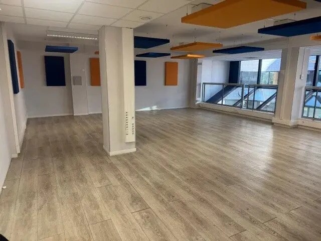 Office in Nice for lease - Interior Photo - Image 3 of 4