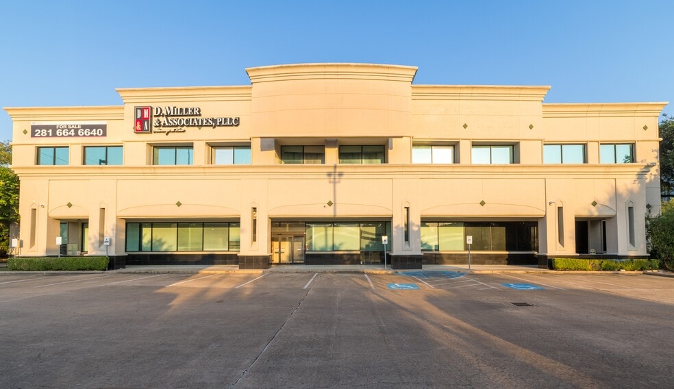 2610 W Sam Houston Pky S, Houston, TX for lease - Building Photo - Image 2 of 7