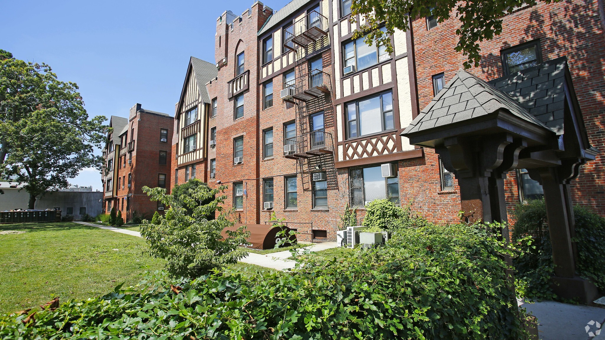 97 Cedarhurst Ave, Cedarhurst, NY 11516 Fairfield Gables At