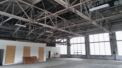 290 Pratt St, Meriden, CT for lease Interior Photo- Image 2 of 6