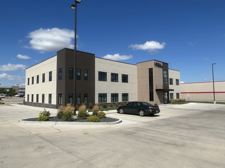 840 43rd Ave NE, Bismarck, ND 58503 - Haga Kommer Office Building | LoopNet