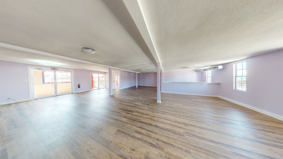 9063 Research Blvd, Austin, TX for lease - Interior Photo - Image 3 of 10